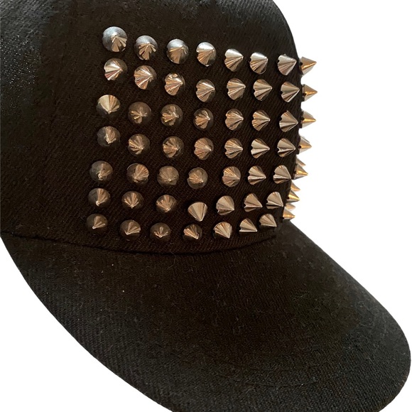 Baseball Hat w/ Metallic Cone Spikes - Picture 2 of 6